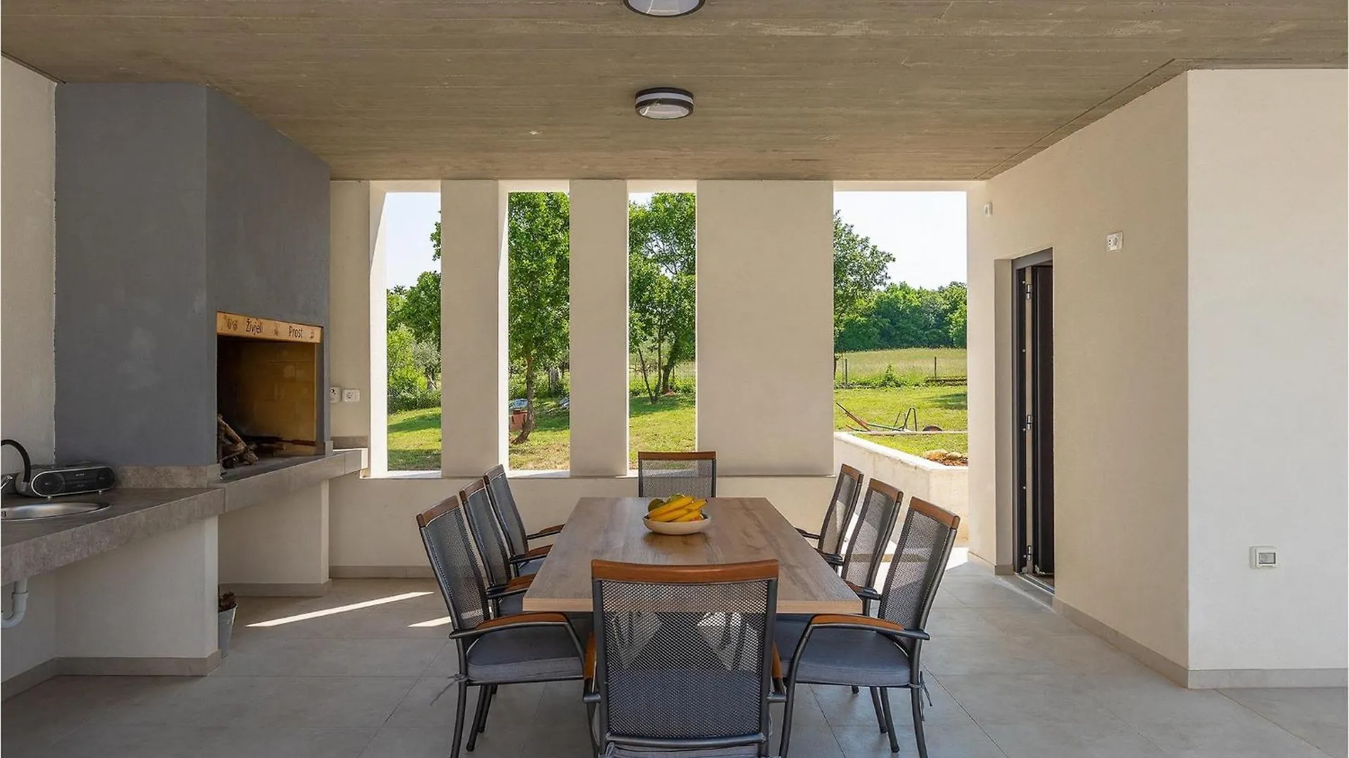 Holiday home Villa Bateli Zeliski