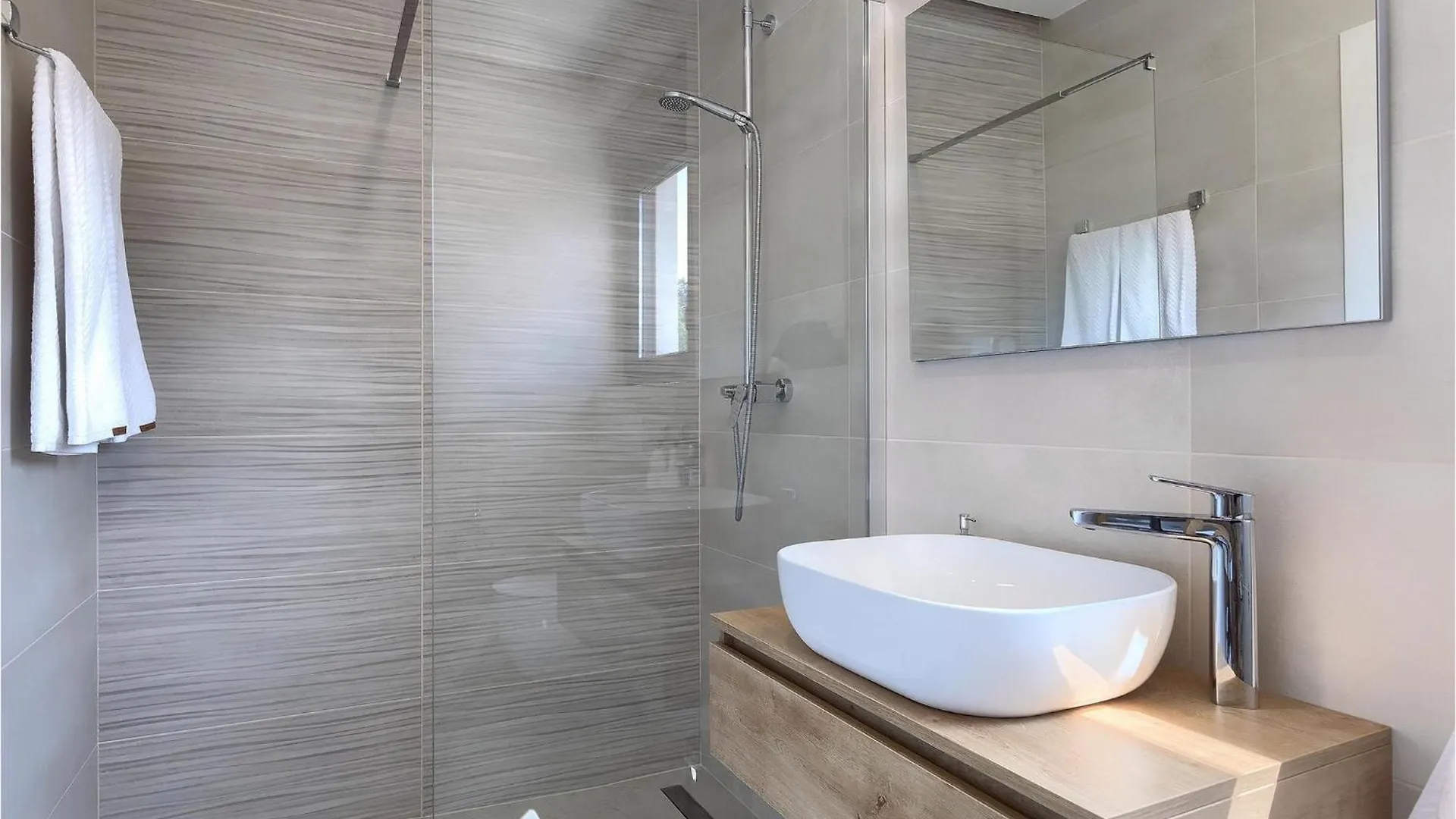 Holiday home Villa Bateli Zeliski