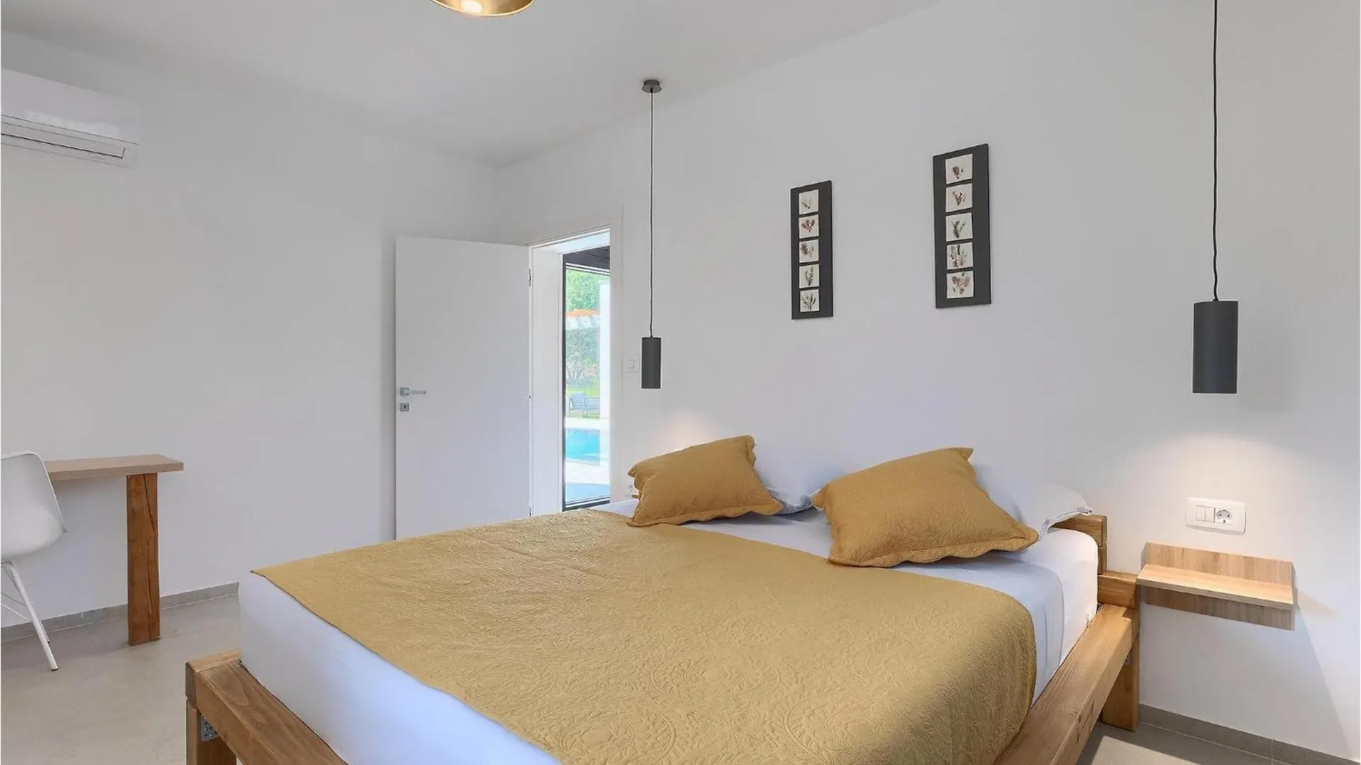 Villa Bateli Zeliski 0*,  Croatia